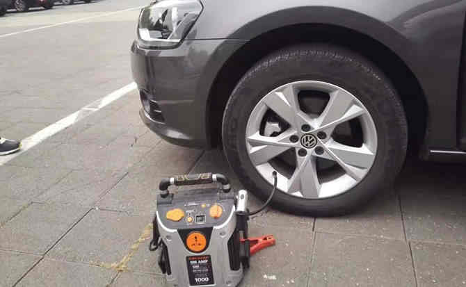 磐安汽车搭电案例